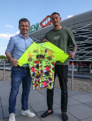 OFFICIEL : Daniel Klein prolonge avec le FC Augsburg !