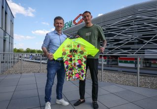 OFFICIEL : Daniel Klein prolonge avec le FC Augsburg !