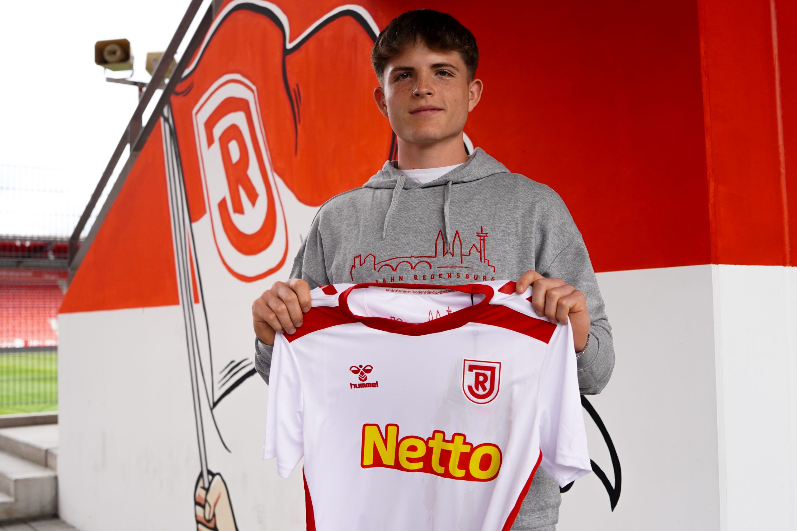 OFFICIEL : Ben Kieffer signe son premier contrat professionnel avec le SSV Jahn Regensburg !
