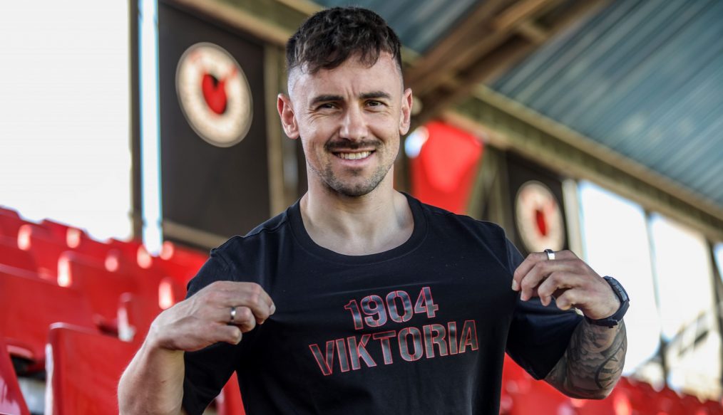 Simon Handle prolonge l’aventure avec le Viktoria Köln !