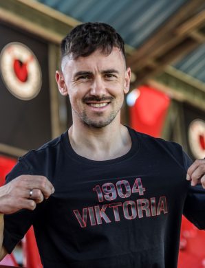 Simon Handle prolonge l’aventure avec le Viktoria Köln !