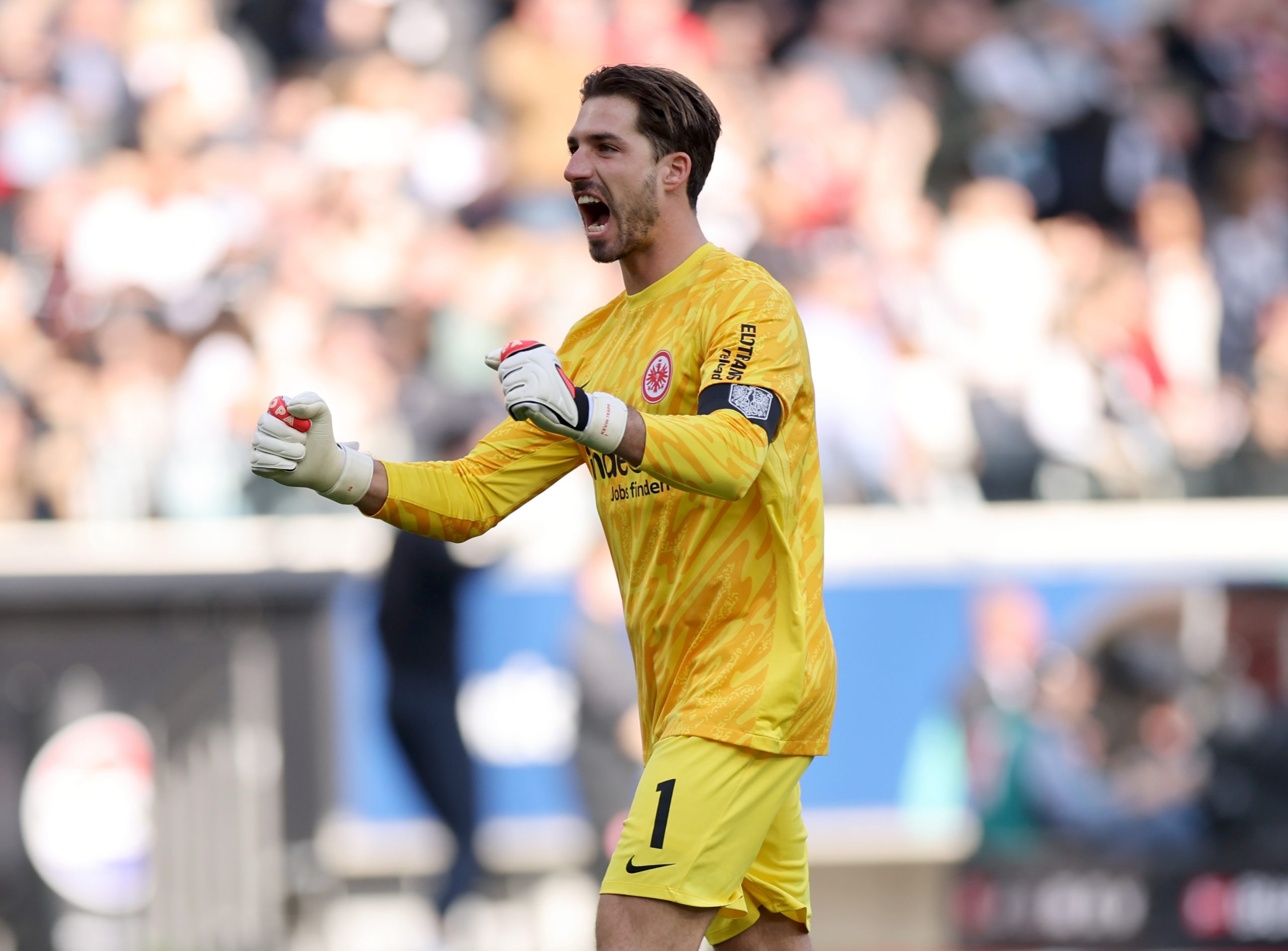 Trapp sauve l’Eintracht Frankfurt d’une défaite à Augsburg ! Trapp sauve l’Eintracht Frankfurt d’une défaite à Augsburg !