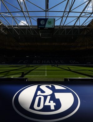 La crise continue : Schalke 04 suspend Aymen Barkok après un dérapage envers un supporter !