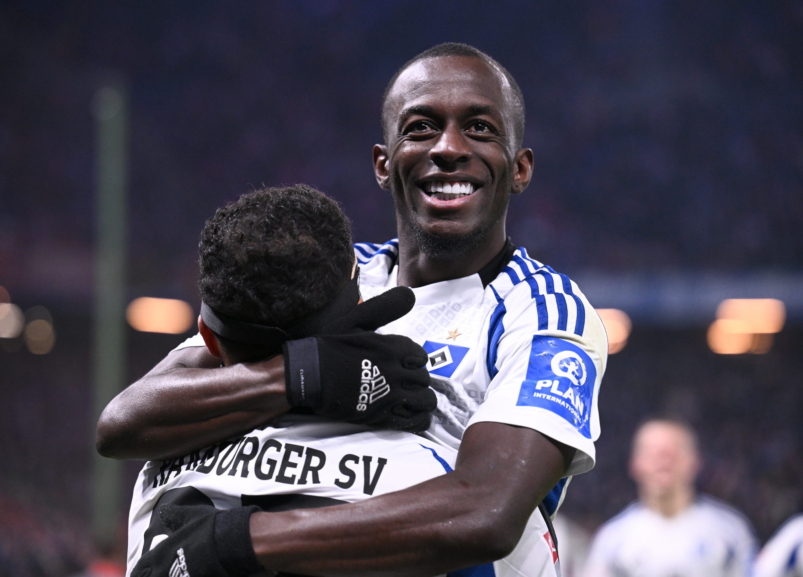 OFFICIEL : Jean-Luc Dompé prolonge son aventure avec le HSV !