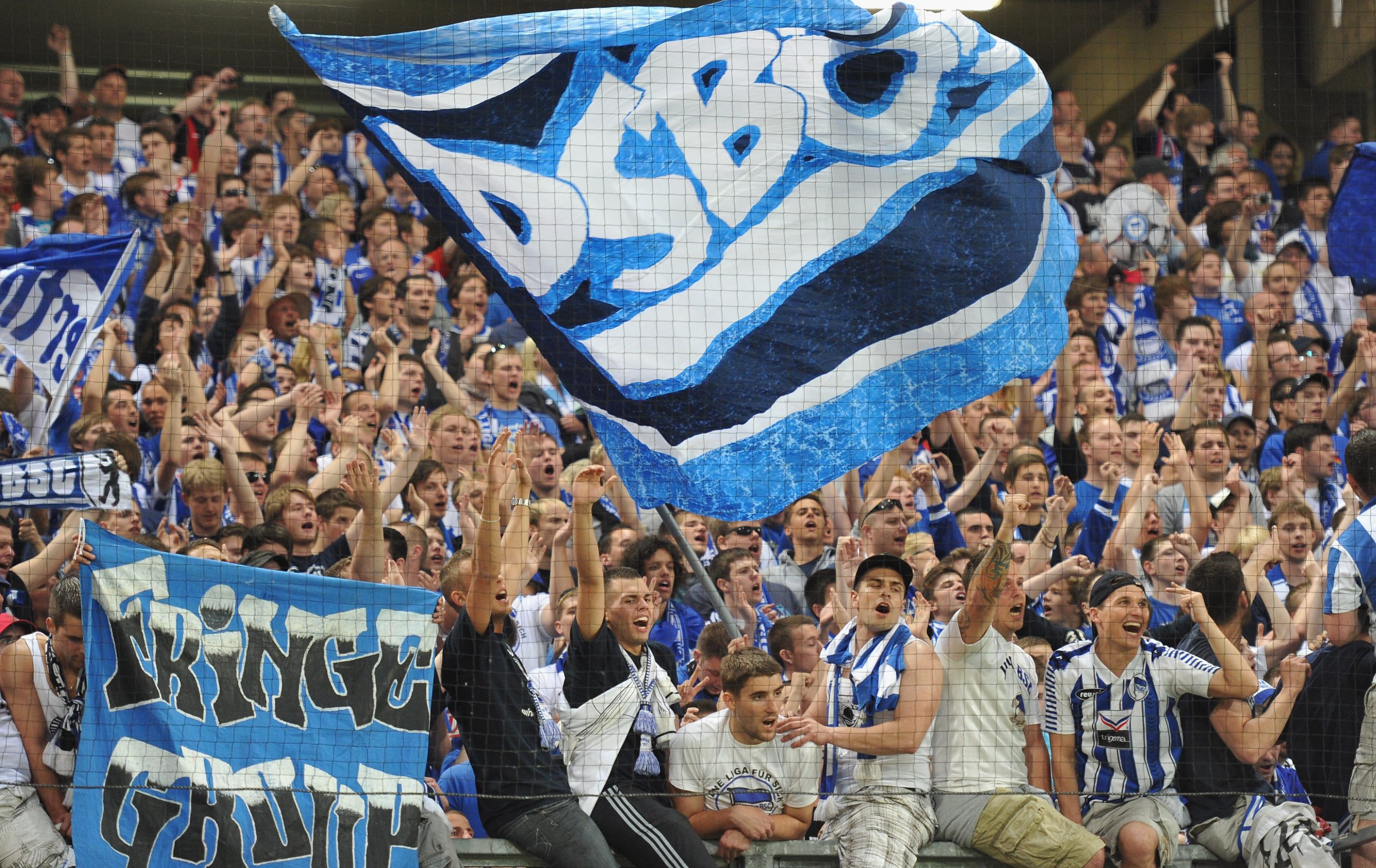 Le MSV Duisburg s’impose à Mönchengladbach et décroche la montée en 3.Liga !