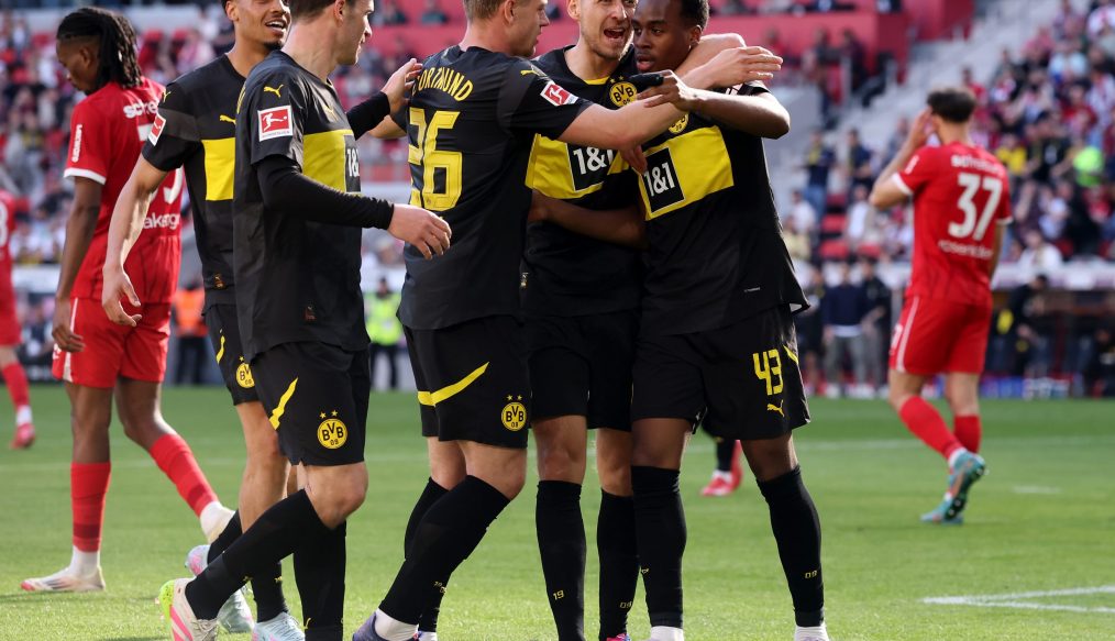 Dortmund s’impose à Freiburg et se relance dans la course à l’Europe !