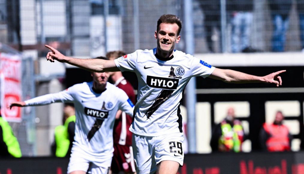 Humiliation totale en 2.Bundesliga : Elverbserg en 6 à Regensburg !