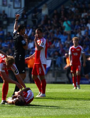 Inquiétude pour l&rsquo;Union Berlin : Diogo Leite évacué sur civière après un choc au cou !