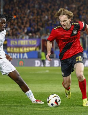 [VIDEO] Wiesbaden et Saarbrücken se neutralisent : Krüger répond à Taffertshofer