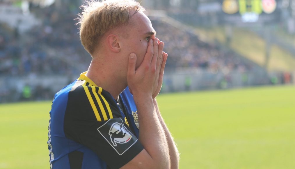 Coup de tonnerre : Saarbrücken éliminé par Homburg en demi-finale de Landespokal !