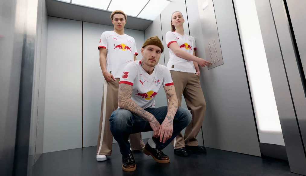 Le RB Leipzig dévoile son nouveau maillot domicile !