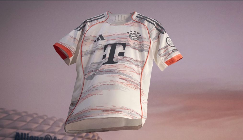 OFFICIEL : Le Bayern dévoile son nouveau maillot extérieur !