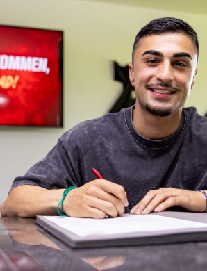 OFFICIEL : SV Wehen Wiesbaden renforce son entrejeu avec la signature de Milad Nejad !