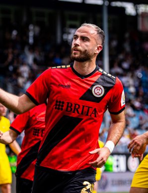 [VIDEO] Wiesbaden valide son maintien grâce à une victoire 4-2 contre le Borussia Dortmund II
