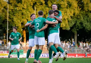 OFFICIEL : Schweinfurt célèbre son retour en 3.Liga après un sacre mérité en Regionalliga Bayern !