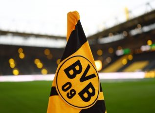 Le Borussia Dortmund lorgne un jeune défenseur du Real Madrid !