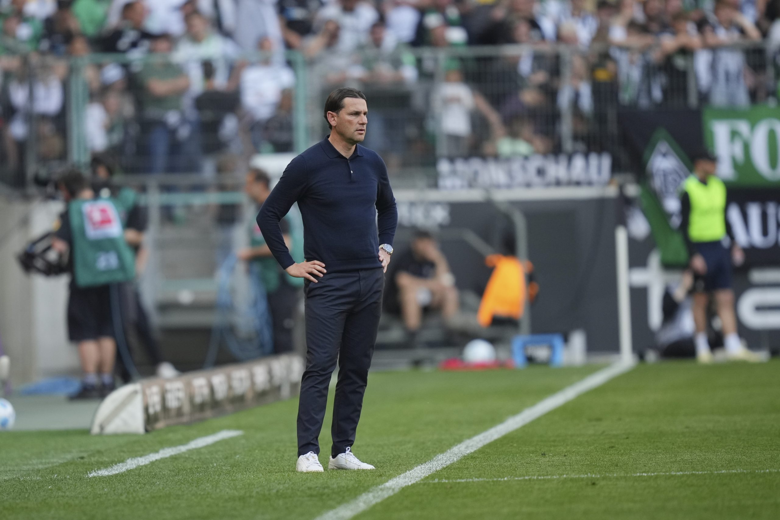 Le Borussia Mönchengladbach en crise : Seoane s’agace et claque la porte en interview