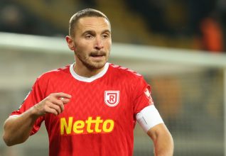 OFFICIEL : Andreas Geipl prolonge l’aventure avec le SSV Jahn Regensburg !