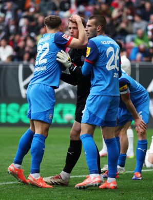 Augsburg s’incline, Kiel relance sa lutte pour le maintien