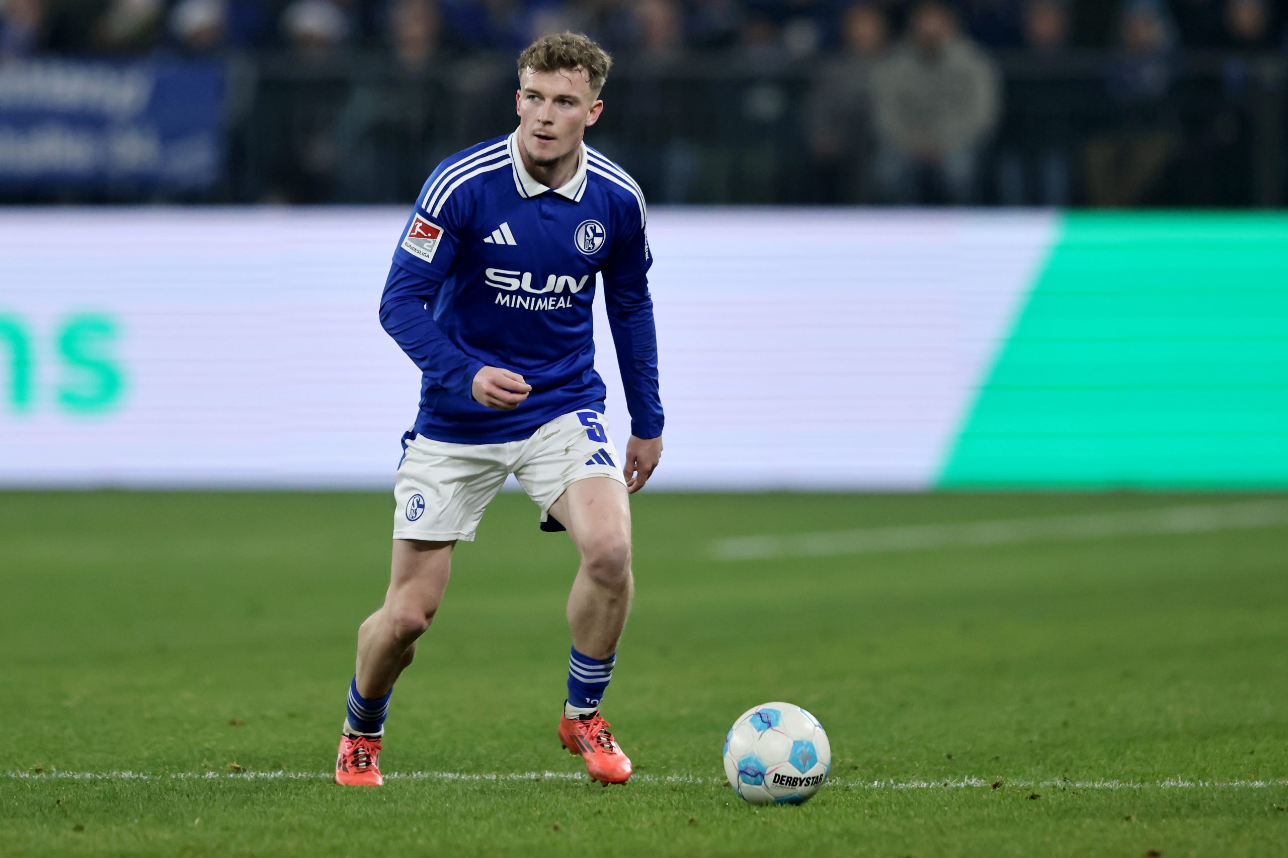 Derry Murkin (Schalke 04) est attendu aujourd’hui à Utrecht pour passer sa visite médicale !