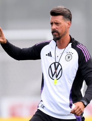 Sandro Wagner devrait être nommé entraîneur du FC Augsburg !