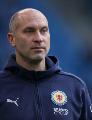 Braunschweig s’effondre à Nürnberg et file en barrages : Scherning sur la sellette ?