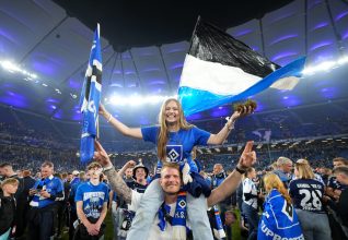Le grand retour du HSV en Bundesliga : une nuit inoubliable au Volksparkstadion – Les plus belles images