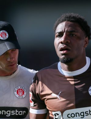Tensions à Sankt Pauli : Afolayan critique ouvertement Blessin et envisage un départ !