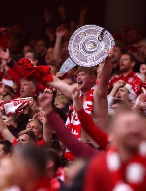 OFFICIEL : Le FC Bayern München est champion d’Allemagne 2024/25 !