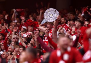 OFFICIEL : Le FC Bayern München est champion d’Allemagne 2024/25 !