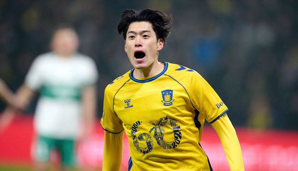 OFFICIEL : Yuito Suzuki s’engage au SC Freiburg !