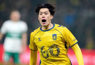 OFFICIEL : Yuito Suzuki s’engage au SC Freiburg !