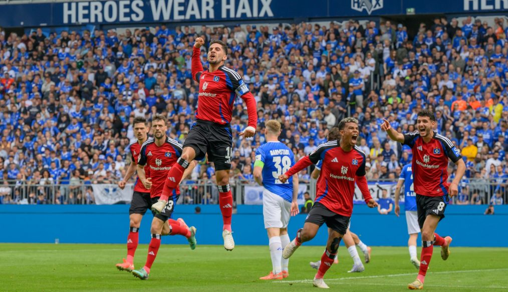 Le Hamburger SV écrase Darmstadt 4-0 et fonce vers la Bundesliga !