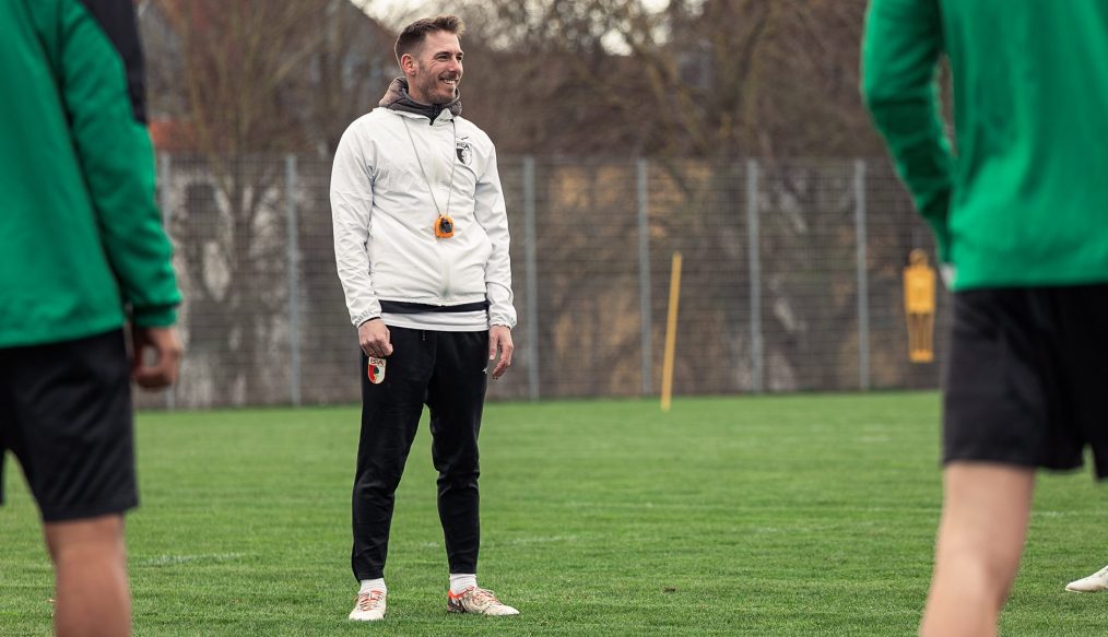 Après trois ans avec la réserve d’Augsburg, Tobias Strobl prend les rênes du SC Verl !