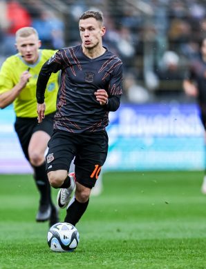 Après 14 années, Sebastian Maier tire sa révérence : fin de carrière pour le vice-capitaine d’Unterhaching