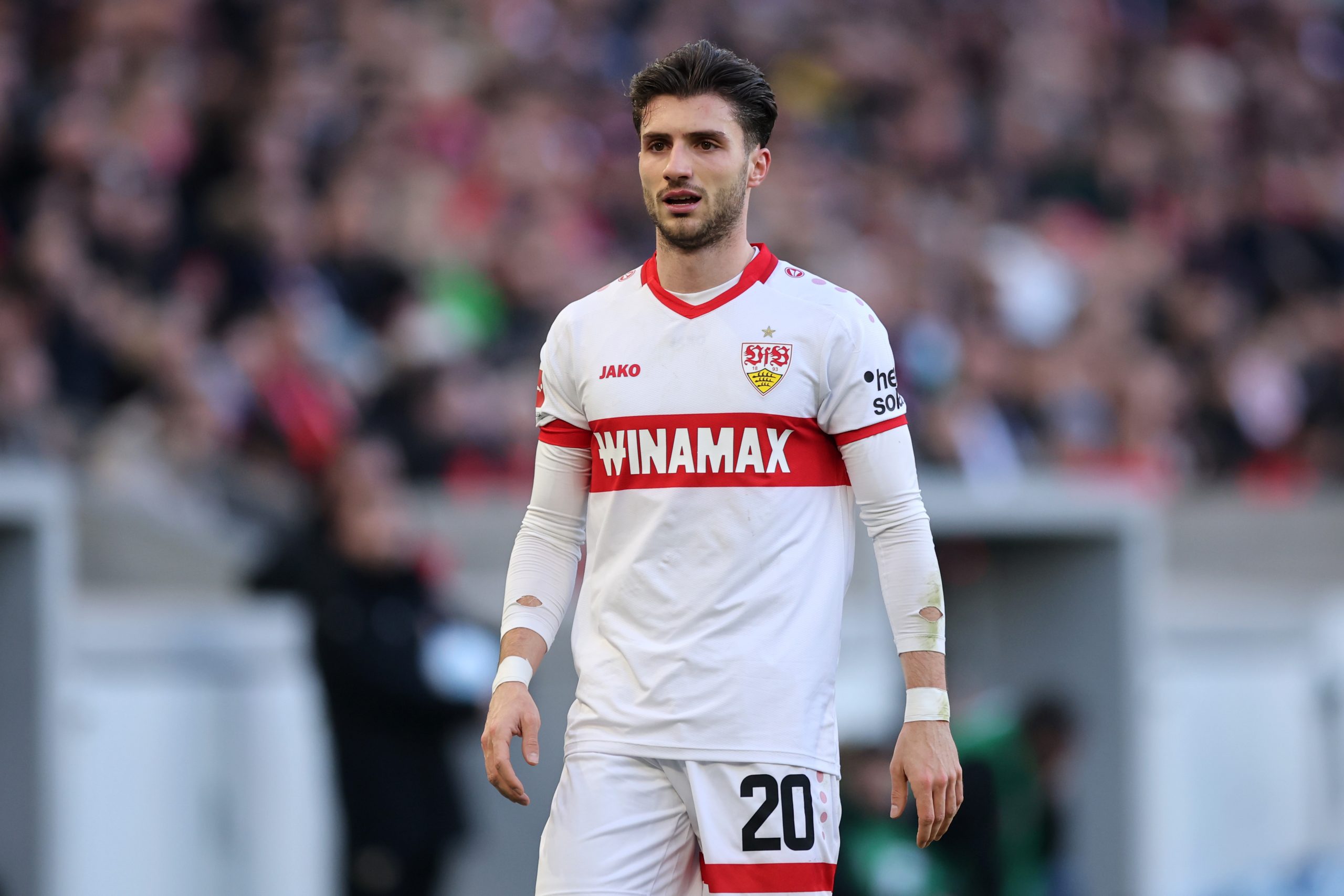 VfB Stuttgart : Saison terminée pour Stergiou, qui tiendra le couloir droit en finale de DFB-Pokal ?