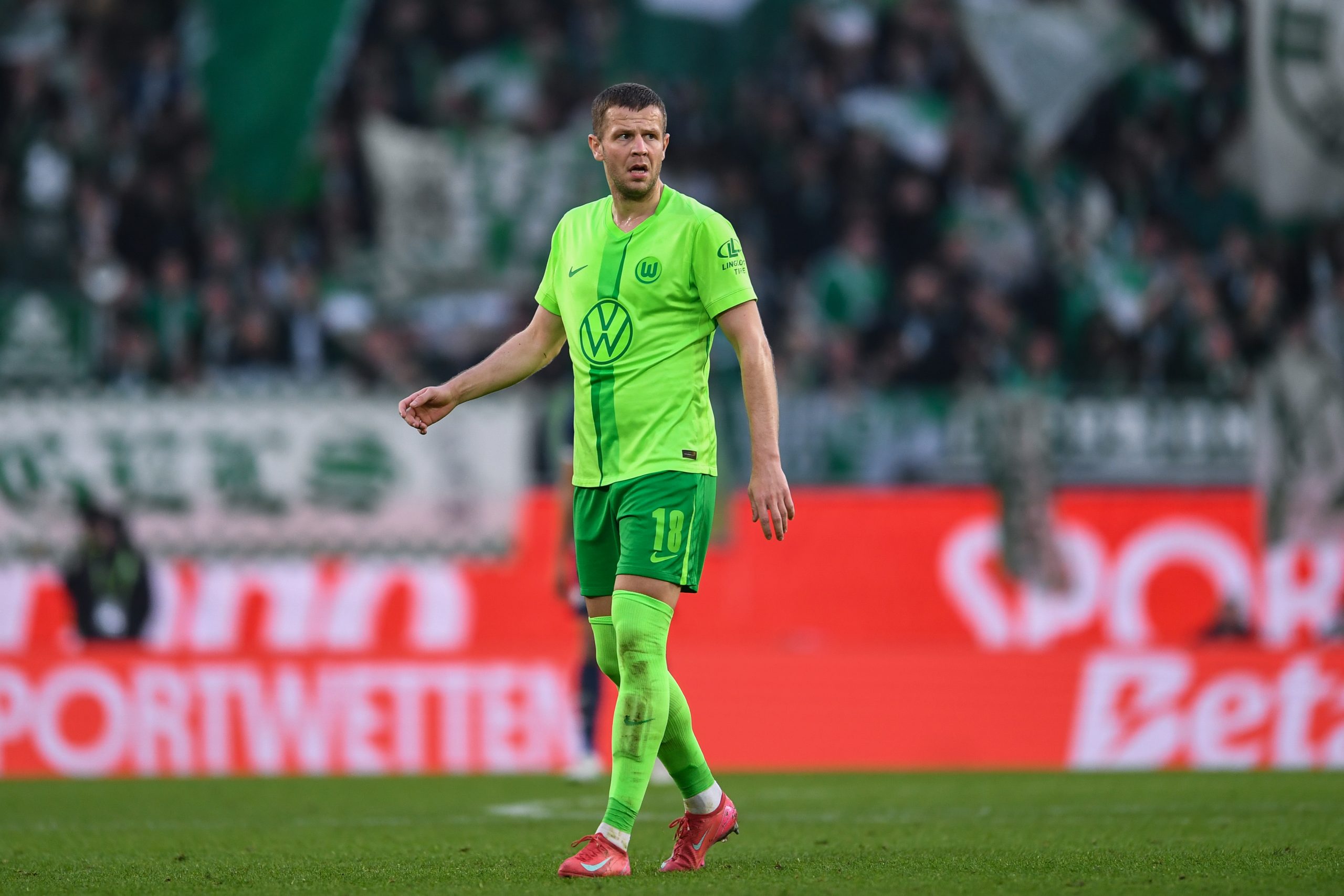 OFFICIEL : Denis Vavro reste un « Wolf » à plein temps !