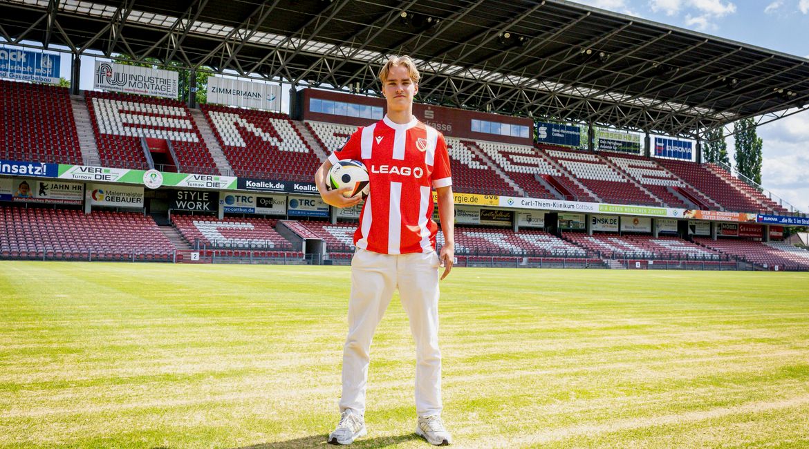 OFFICIEL : Lukas Michelbrink rejoint le FC Energie Cottbus en prêt