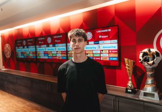 OFFICIEL : Mainz 05 mise sur l’avenir avec la signature du jeune latéral Kasey Bos !