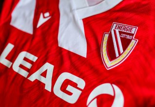[PHOTOS] Le FC Energie Cottbus dévoile ses nouveaux maillots.. et ça va vous plaire !