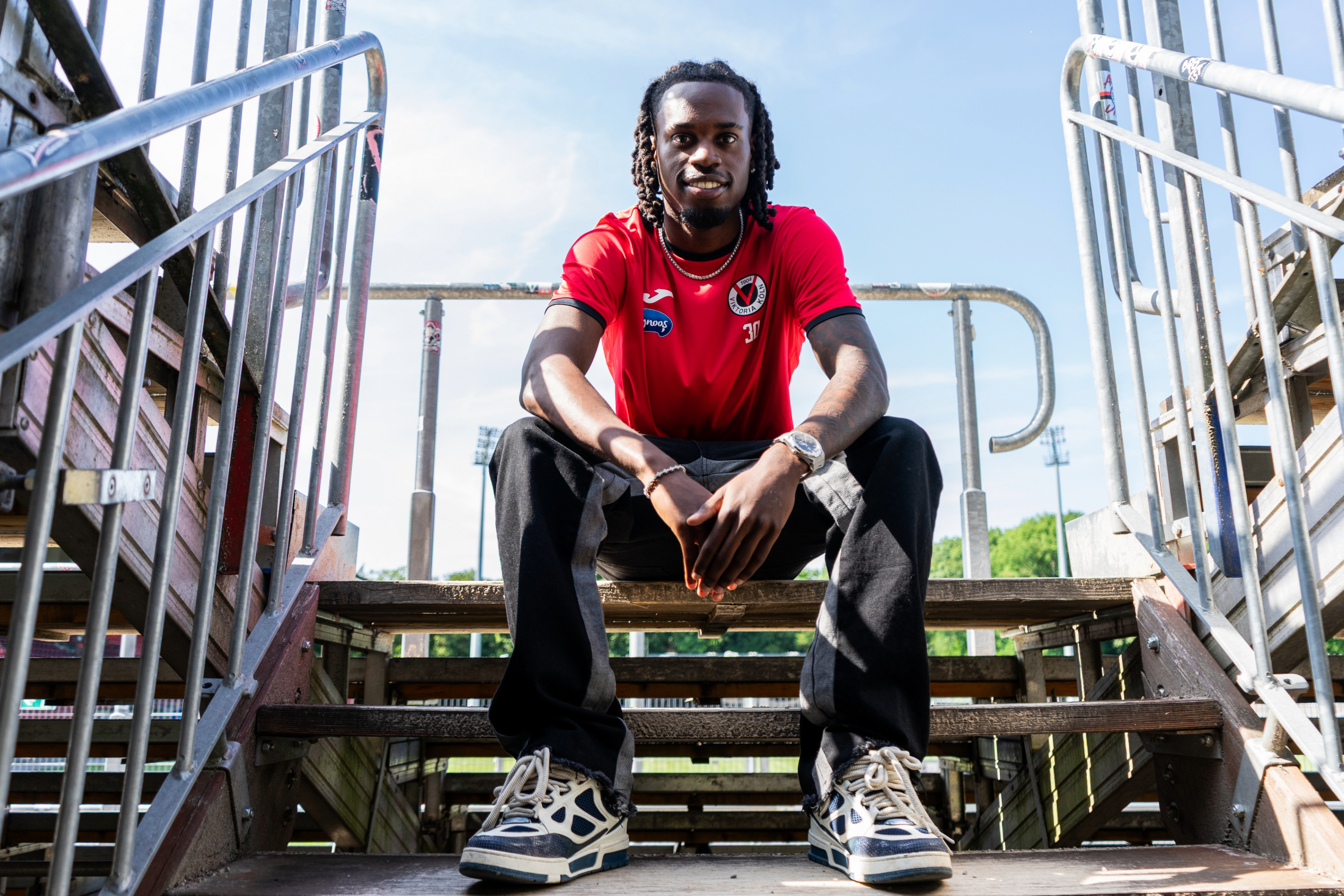 OFFICIEL : Yannick Tonye rejoint le Viktoria Köln