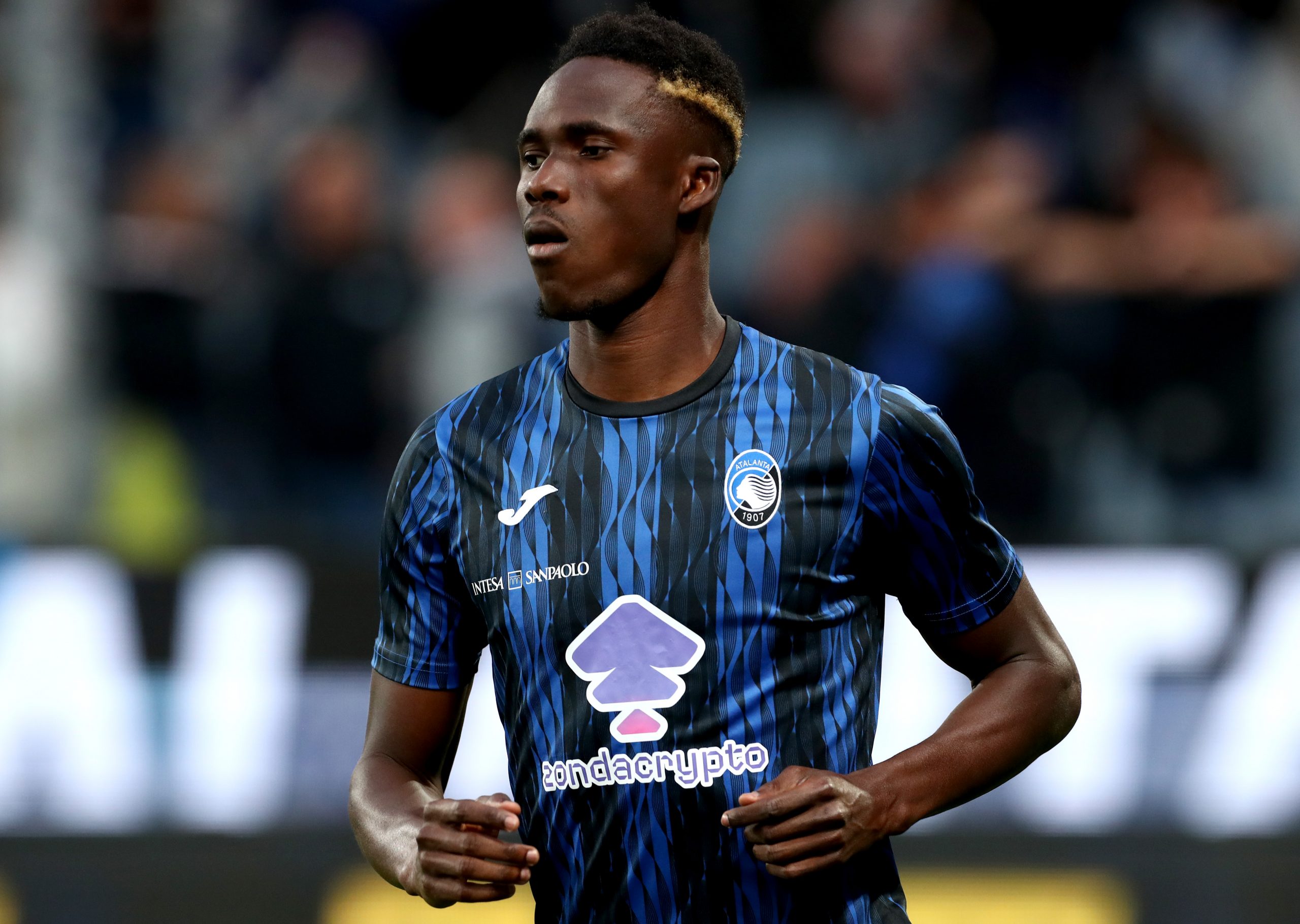 Mercato : Kossounou se rapproche de l’Atalanta, Leverkusen prêt à baisser le prix !