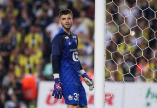 Le RB Leipzig pense à Lucas Chevalier pour l’après-Gulácsi !