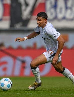 Ce crack du Bayer Leverkusen veut rejoindre la Premier League… mais son club réclame 30 M€ !