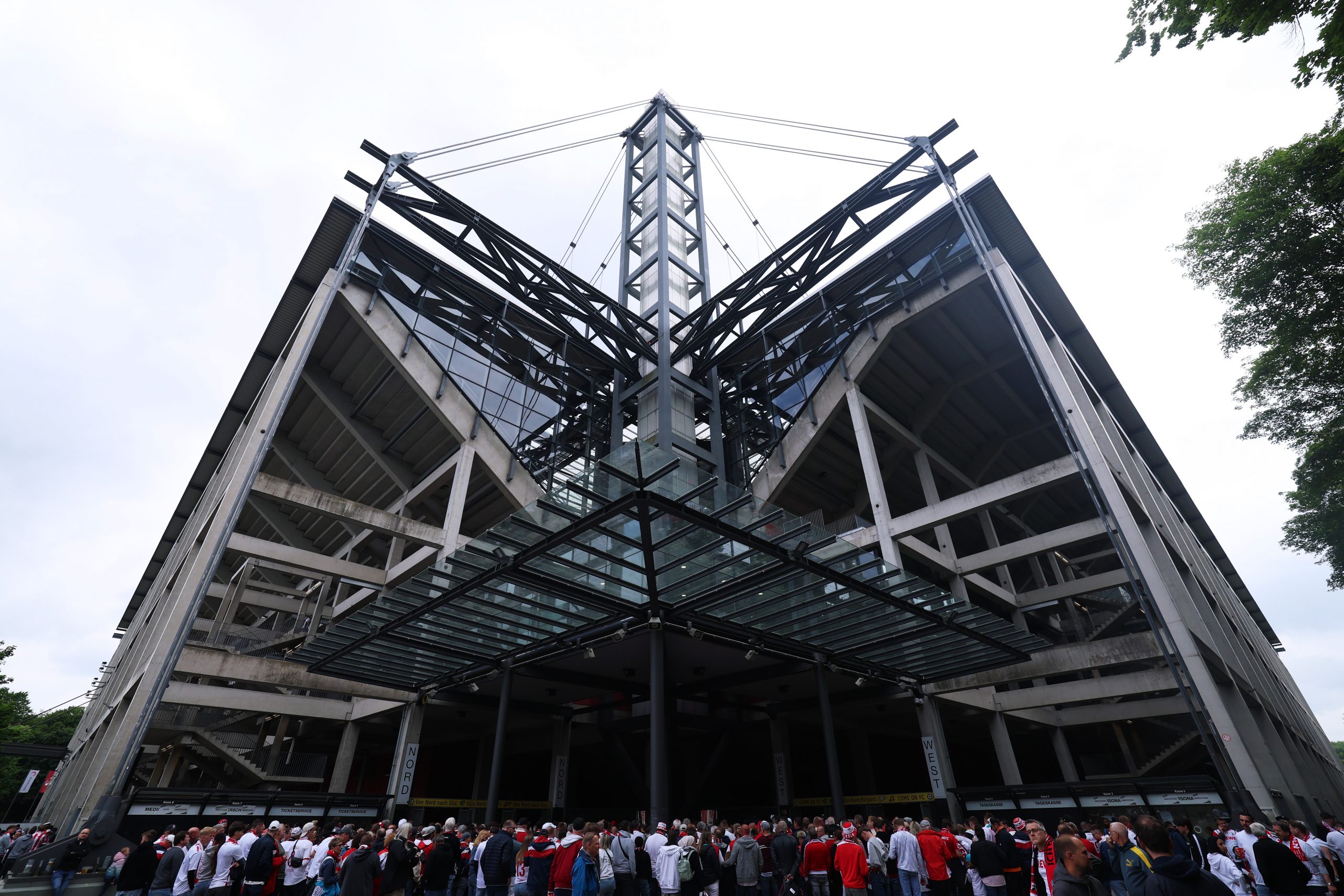 Le 1. FC Köln s’allie aux Detroit Lions : une nouvelle passerelle entre Bundesliga et NFL ! Le 1. FC Köln s’allie aux Detroit Lions : une nouvelle passerelle entre Bundesliga et NFL !