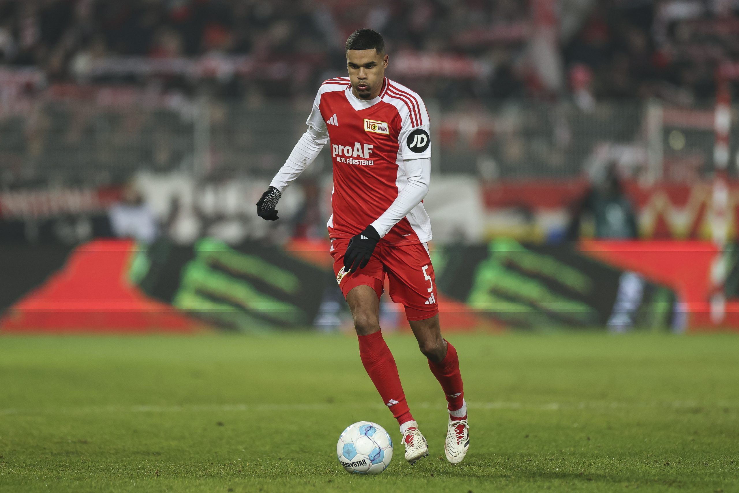 Feyenoord vise Danilho Doekhi : un retour à Rotterdam en perspective ?