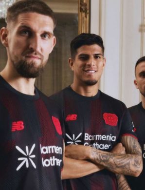 Le Bayer Leverkusen dévoile son nouveau maillot domicile.. et ça va vous plaire !