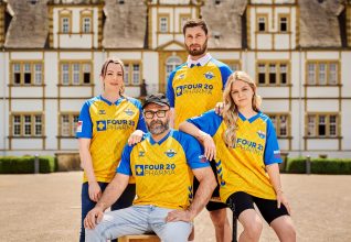 Entre tradition et élégance, le SC Paderborn dévoile son nouveau maillot Third !