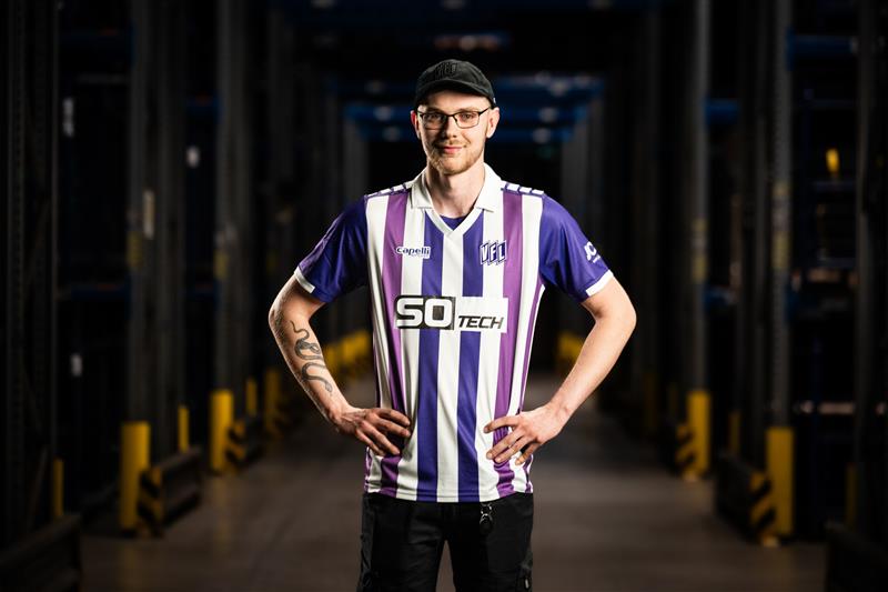 Osnabrück dévoile son maillot domicile 2025/26 : du violet, du blanc, et une identité forte !