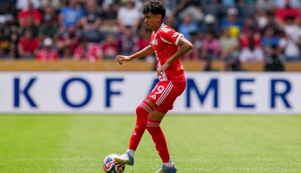Everton mise 9 M€ sur Adam Aznou : le jeune talent quitte le Bayern !